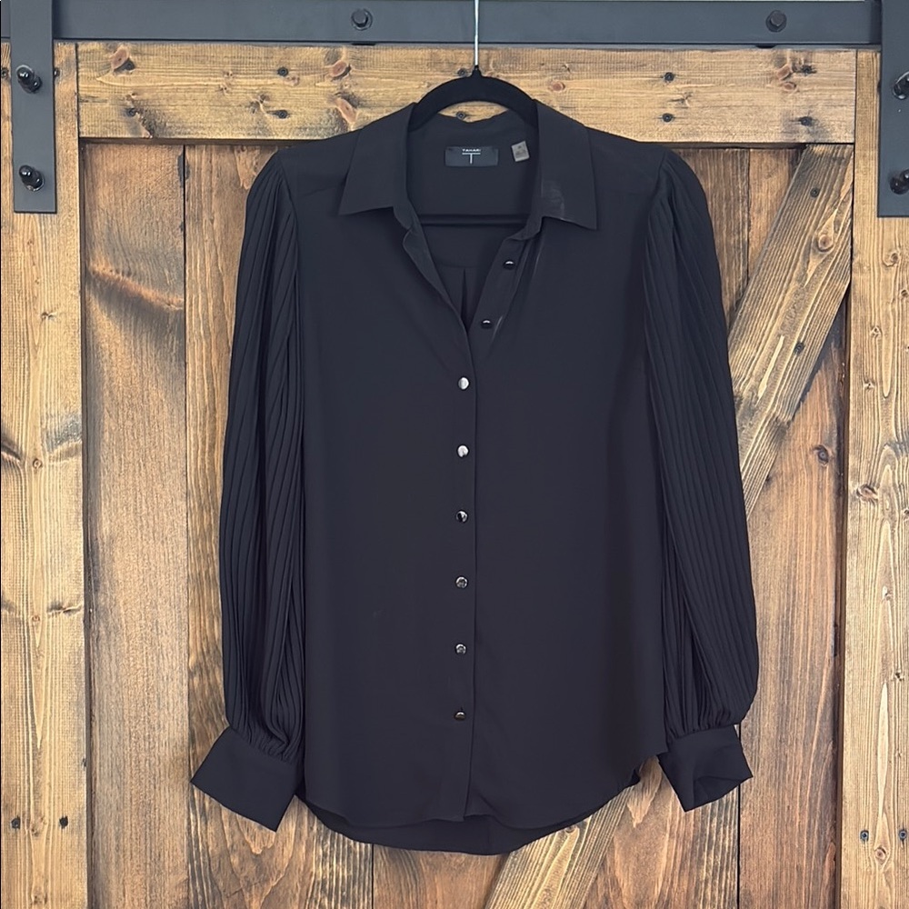 Tahari Black Long Sleeve Notched Collar Shirt